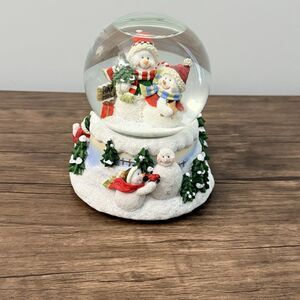 HERCO Christmas Snow Globe | #14794 | Plays “White Christmas “